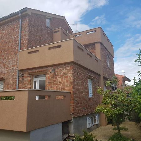 Allure Apartment Kornić Exteriör bild